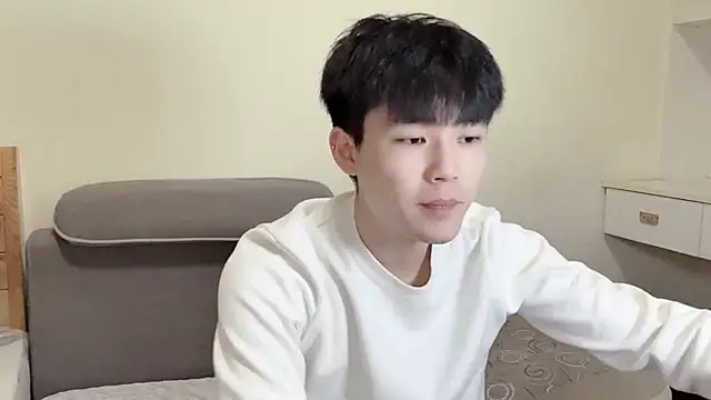 xiaoyang5200 online show from 12-16-25, 03:39