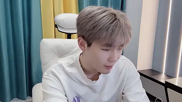 xiaoyang5200 online show from 02-08-26, 05:49