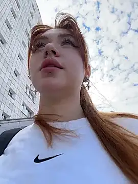 LunaMillie online show from 04-27-26, 09:40