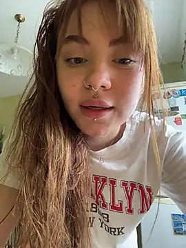 LunaMillie online show from 07-10-26, 09:34