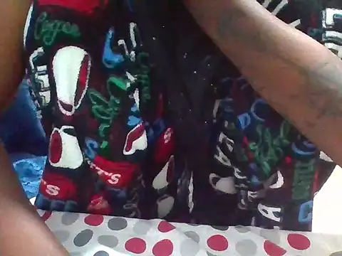 chocolatebarbiee online show from 09-18-25, 09:39