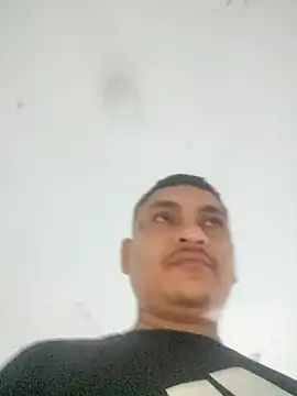 Snapshot of Maratattoo22 chatting on 03-24-26, 03:00 Maratattoo22 online show from 03-24-26, 03:00