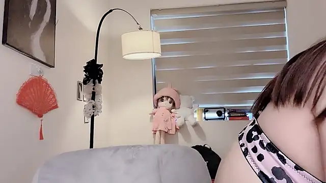 Snapshot of MaiLiiil chatting on 09-21-25, 05:31 MaiLiiil online show from 09-21-25, 05:31