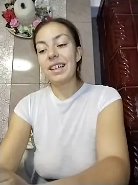 Snapshot of LenaBloomy chatting on 10-07-25, 10:56 LenaBloomy online show from 10-07-25, 10:56