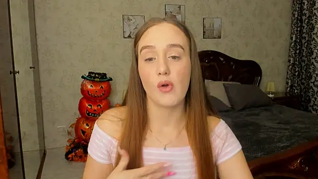 Snapshot of SabrinaCandi chatting on 11-06-25, 03:29 SabrinaCandi online show from 11-06-25, 03:29