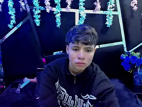 Snapshot of Bruno_Cruzz chatting on 09-14-25, 02:33 Bruno Cruzz online show from 09-14-25, 02:33