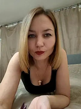 Snapshot of VeroLoverx chatting on 11-22-25, 03:55 VeroLoverx online show from 11-22-25, 03:55