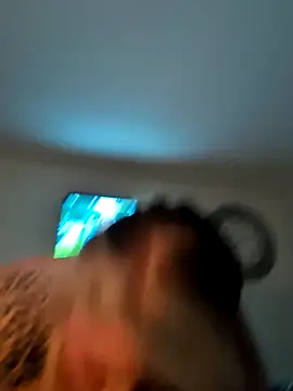 Snapshot of Chffbhf chatting on 10-29-25, 05:53 Chffbhf online show from 10-29-25, 05:53