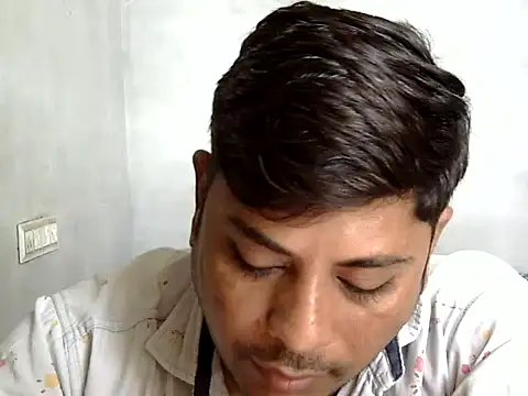 Ajmersingh335512 online show from 10-08-25, 05:16