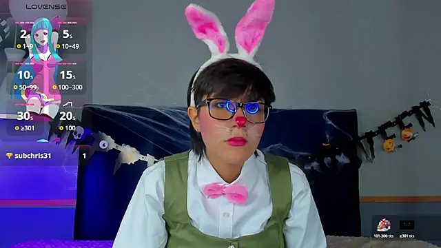 Snapshot of Tsuki_Maru chatting on 10-31-25, 04:30 Tsuki Maru online show from 10-31-25, 04:30