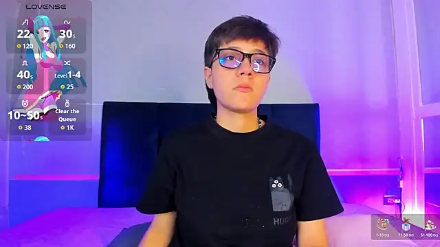 Snapshot of Tsuki_Maru chatting on 11-14-25, 08:07 Tsuki Maru online show from 11-14-25, 08:07