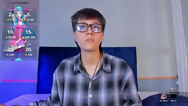 Snapshot of Tsuki_Maru chatting on 11-18-25, 02:54 Tsuki Maru online show from 11-18-25, 02:54