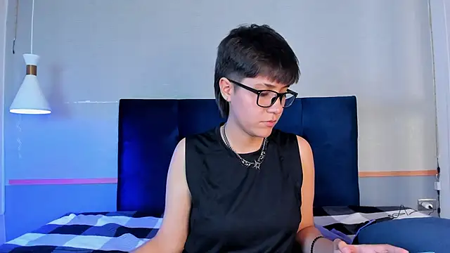 Snapshot of Tsuki_Maru chatting on 11-20-25, 08:30 Tsuki Maru online show from 11-20-25, 08:30