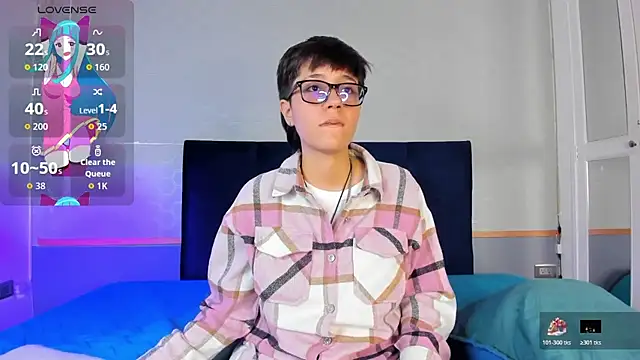 Snapshot of Tsuki_Maru chatting on 11-21-25, 08:07 Tsuki Maru online show from 11-21-25, 08:07