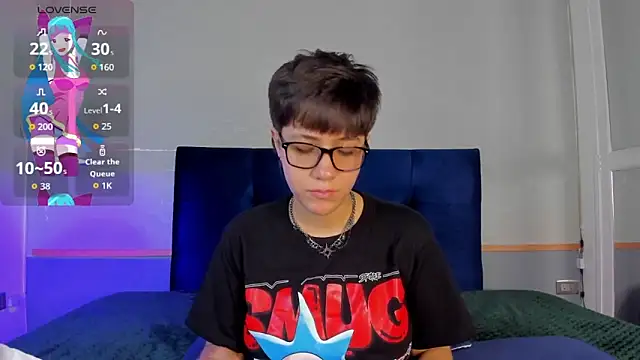 Snapshot of Tsuki_Maru chatting on 11-25-25, 07:58 Tsuki Maru online show from 11-25-25, 07:58