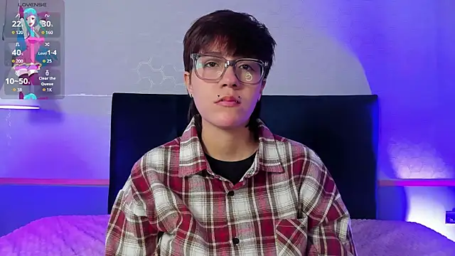 Snapshot of Tsuki_Maru chatting on 01-14-26, 04:07 Tsuki Maru online show from 01-14-26, 04:07