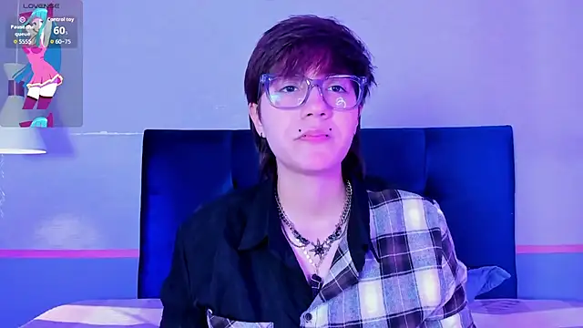 Snapshot of Tsuki_Maru chatting on 02-05-26, 09:08 Tsuki Maru online show from 02-05-26, 09:08