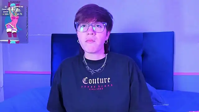 Snapshot of Tsuki_Maru chatting on 02-10-26, 10:52 Tsuki Maru online show from 02-10-26, 10:52