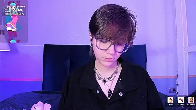 Snapshot of Tsuki_Maru chatting on 02-25-26, 10:19 Tsuki Maru online show from 02-25-26, 10:19