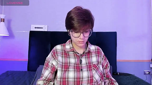 Snapshot of Tsuki_Maru chatting on 03-06-26, 09:00 Tsuki Maru online show from 03-06-26, 09:00