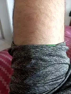 Snapshot of Jobson40 chatting on 01-06-26, 08:23 Jobson40 online show from 01-06-26, 08:23