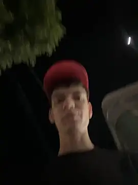 Snapshot of Luck__090 chatting on 09-10-25, 05:07 Luck  090 online show from 09-10-25, 05:07