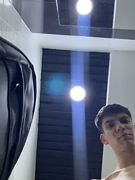 Snapshot of Luck__090 chatting on 10-13-25, 01:38 Luck  090 online show from 10-13-25, 01:38