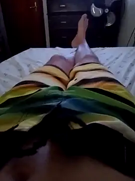 Snapshot of dani878879 chatting on 09-21-25, 05:14 dani878879 online show from 09-21-25, 05:14