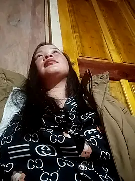 Snapshot of ningchun20 chatting on 12-22-25, 03:53 ningchun20 online show from 12-22-25, 03:53