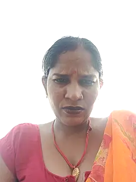 Snapshot of Hot_Seema83 chatting on 09-29-25, 11:15 Hot Seema83 online show from 09-29-25, 11:15