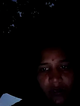 Snapshot of Hot_Seema83 chatting on 10-13-25, 12:49 Hot Seema83 online show from 10-13-25, 12:49