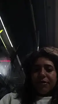 Snapshot of Maricamposs chatting on 03-17-26, 08:17 Maricamposs online show from 03-17-26, 08:17