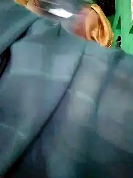 Snapshot of manish_hot473 chatting on 09-10-25, 08:03 manish hot473 online show from 09-10-25, 08:03