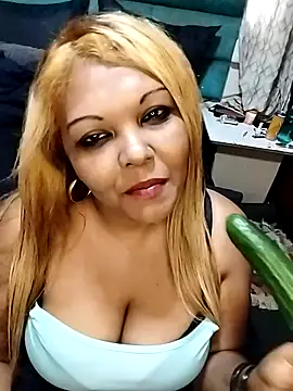 hemilynthomas2467 online show from 12-14-25, 02:11