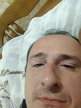 Snapshot of zurab39 chatting on 09-18-25, 05:15 zurab39 online show from 09-18-25, 05:15