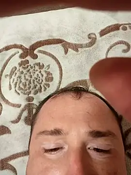 Snapshot of zurab39 chatting on 11-13-25, 07:24 zurab39 online show from 11-13-25, 07:24