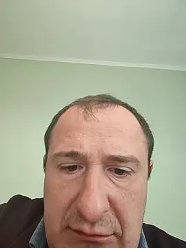 Snapshot of zurab39 chatting on 11-20-25, 11:32 zurab39 online show from 11-20-25, 11:32