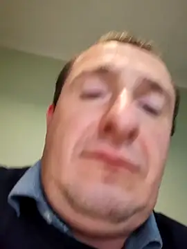 Snapshot of zurab39 chatting on 11-26-25, 12:28 zurab39 online show from 11-26-25, 12:28