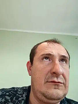 Snapshot of zurab39 chatting on 11-28-25, 11:02 zurab39 online show from 11-28-25, 11:02