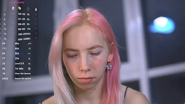 JuliannaWenger online show from 11-23-25, 03:45