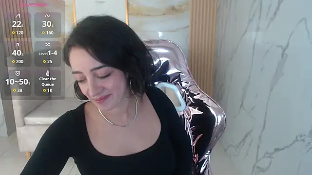 Snapshot of sara_lopez_s chatting on 10-20-25, 02:28 sara lopez s online show from 10-20-25, 02:28