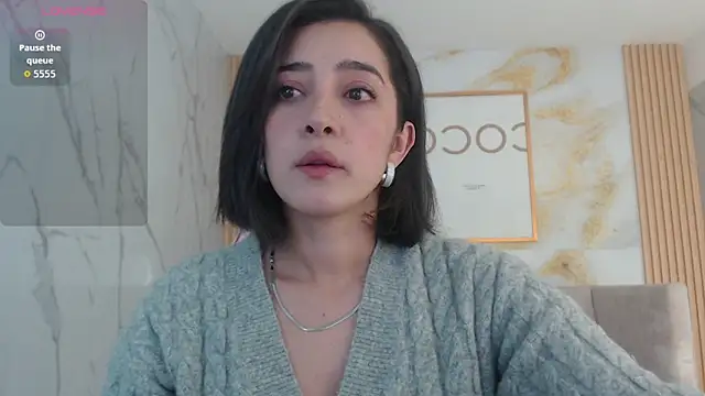 Snapshot of sara_lopez_s chatting on 10-23-25, 01:21 sara lopez s online show from 10-23-25, 01:21