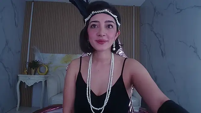 Snapshot of sara_lopez_s chatting on 10-31-25, 02:07 sara lopez s online show from 10-31-25, 02:07