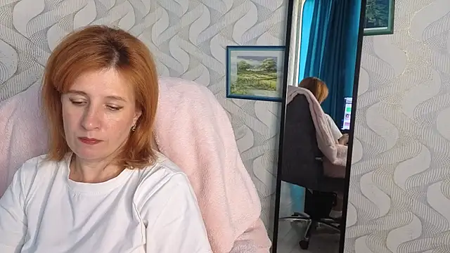 Snapshot of Elannaria chatting on 09-08-25, 03:33 Elannaria online show from 09-08-25, 03:33