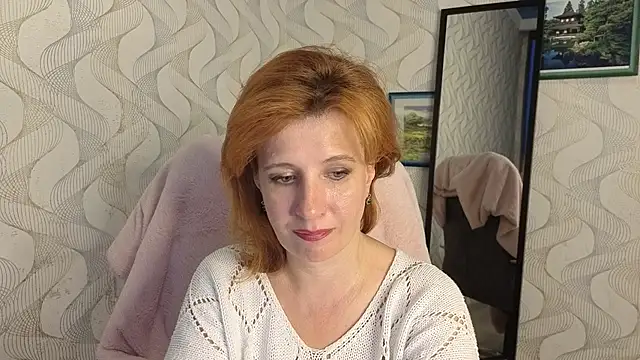 Snapshot of Elannaria chatting on 09-17-25, 04:08 Elannaria online show from 09-17-25, 04:08