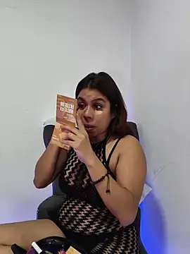 GabyMontenegro online show from 02-17-26, 01:18