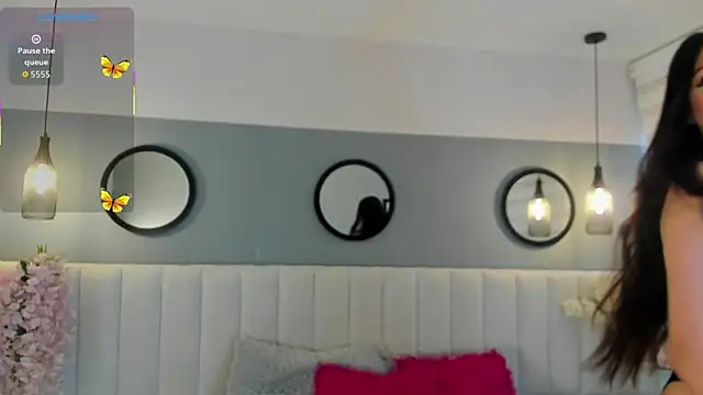 Mila Hank  online show from 10-08-25, 01:20