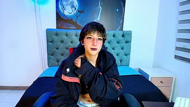 Snapshot of IsabelCortezz chatting on 10-01-25, 12:00 IsabelCortezz online show from 10-01-25, 12:00