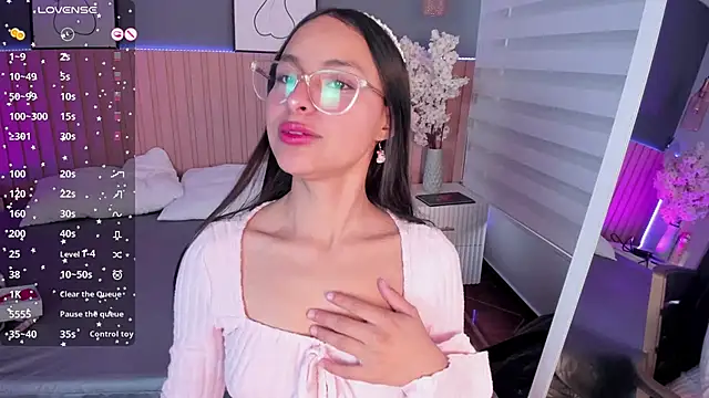 Annie  2 online show from 09-29-25, 12:10