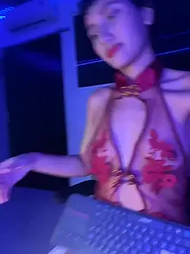 Snapshot of Amberdecolombia chatting on 02-25-26, 04:22 Amberdecolombia online show from 02-25-26, 04:22